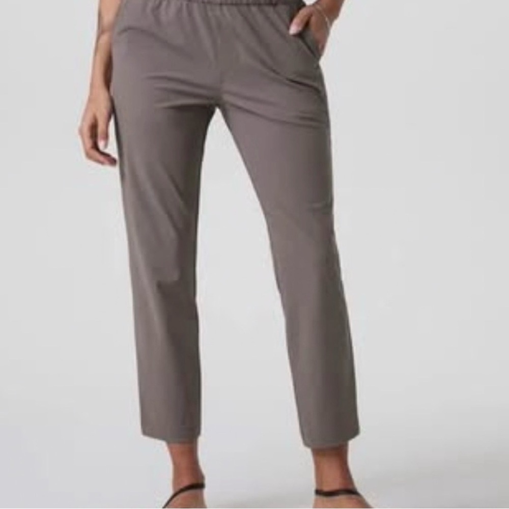Vuori Miles Ankle Pant in Hazelnut